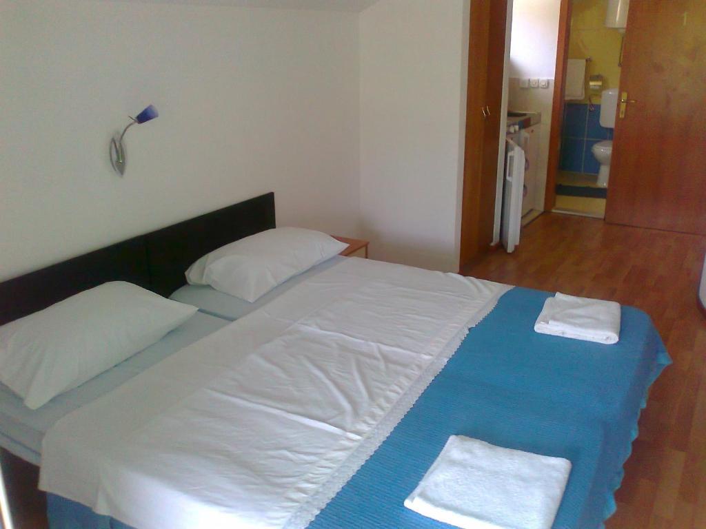 Apartments Silvana Lastovo Quarto foto